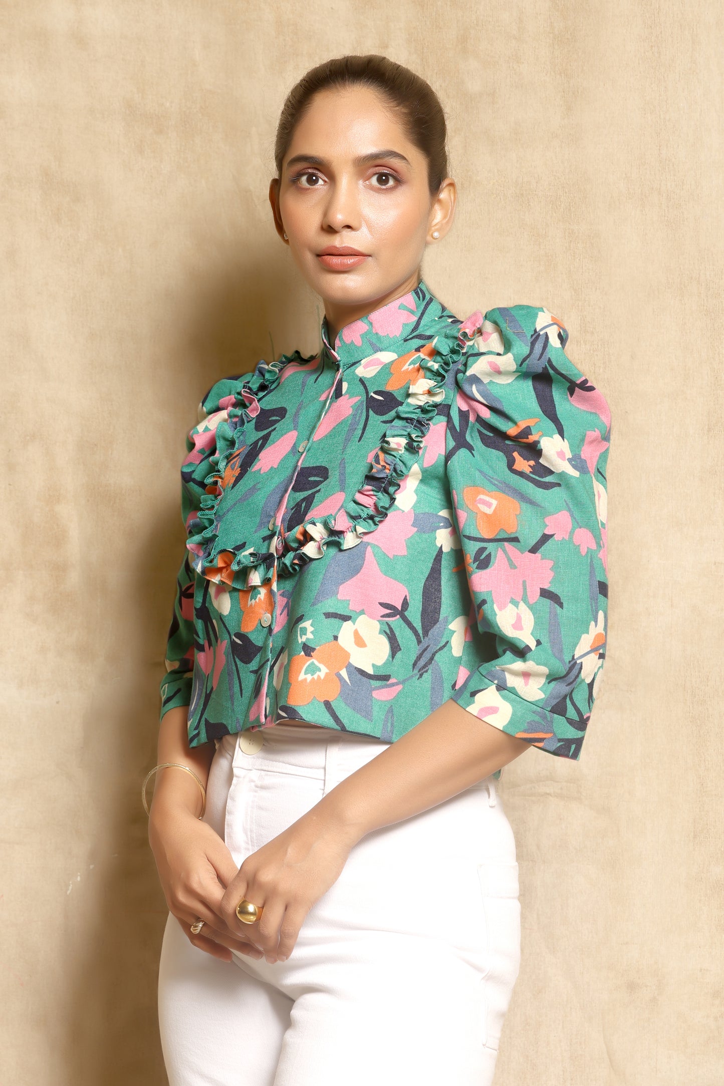 Gardenia short freel top